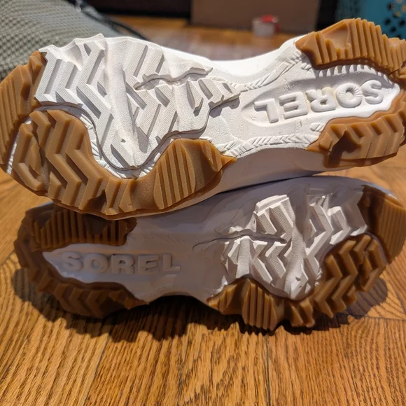 Sorel Womens Size 9 Boot - Picture 5 of 6